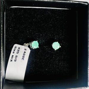 Natural Emerald Stud faceted Earrings E408E 4 prongs Oiled Silver Gift